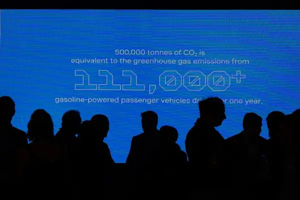 Các công ty công nghệ đổ tiền vào các dự án loại bỏ carbon hiện đang nằm trong tầm ngắm của Trump